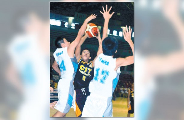 Wildkittens nail 1st win